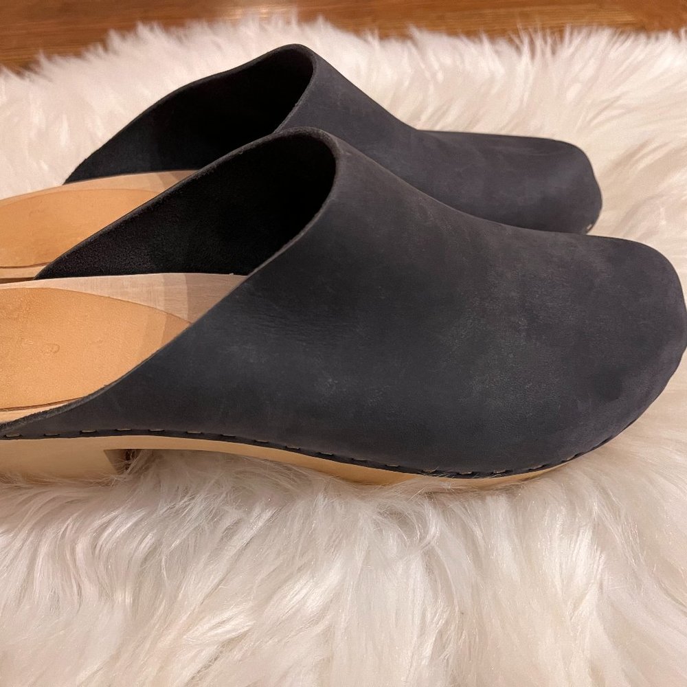 Bryr Clementine Mid-Heel Size 39/9 Dark Navy